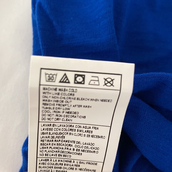 NWT CCM Toronto Maple Leafs V-Neck T-Shirt Women Size L - Picture 6 of 8